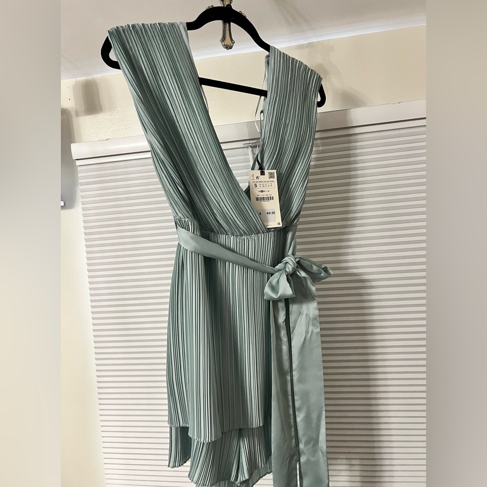 Zara 
Pleated layered shorts/dress